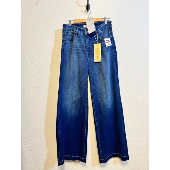 Risen Los Angeles Dark Wide Leg SIze 7/28 Jeans Tummy Control  Stretchy NEW - Picture 5 of 7